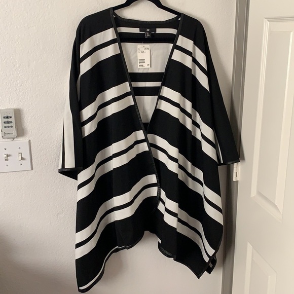 H&M Black and White Striped Cape Jacket - Picture 4 of 8